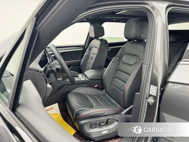 Volkswagen Touareg id 4258589 из Китая 11