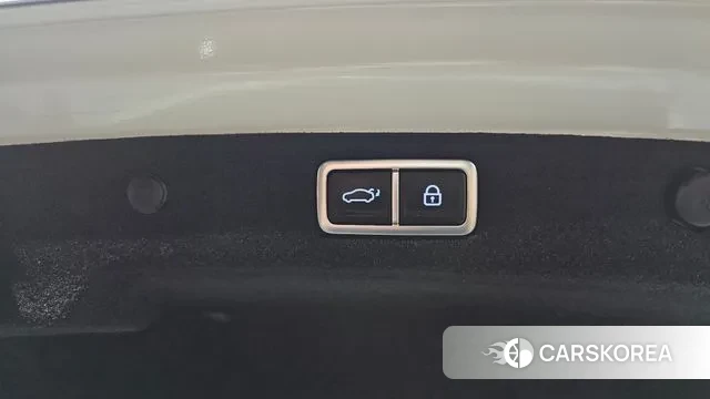 Hyundai Grandeur Hybrid (GN7) id 3310664 из Кореи 11