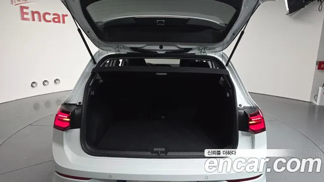 Volkswagen Golf 8th Generation id 2836941 из Кореи 11