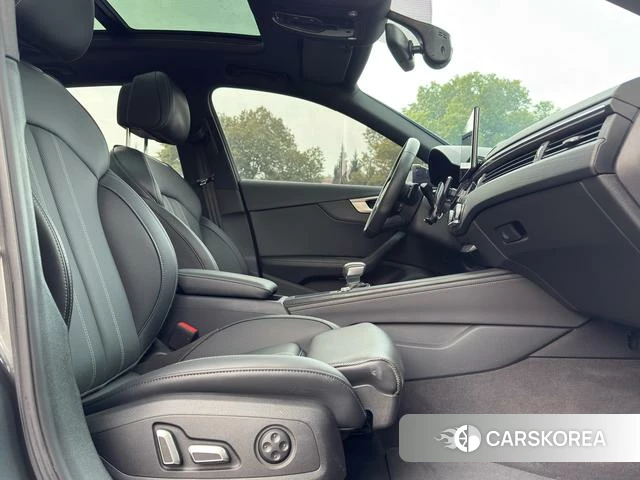 Audi A4L id 4260437 из Китая 11