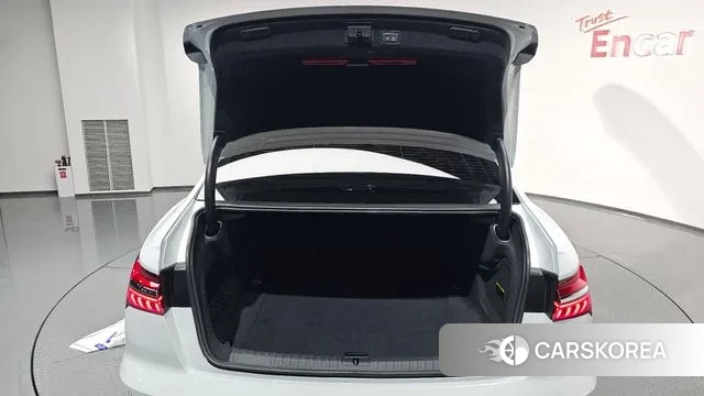 Audi A6 (C8) id 2960684 из Кореи 11