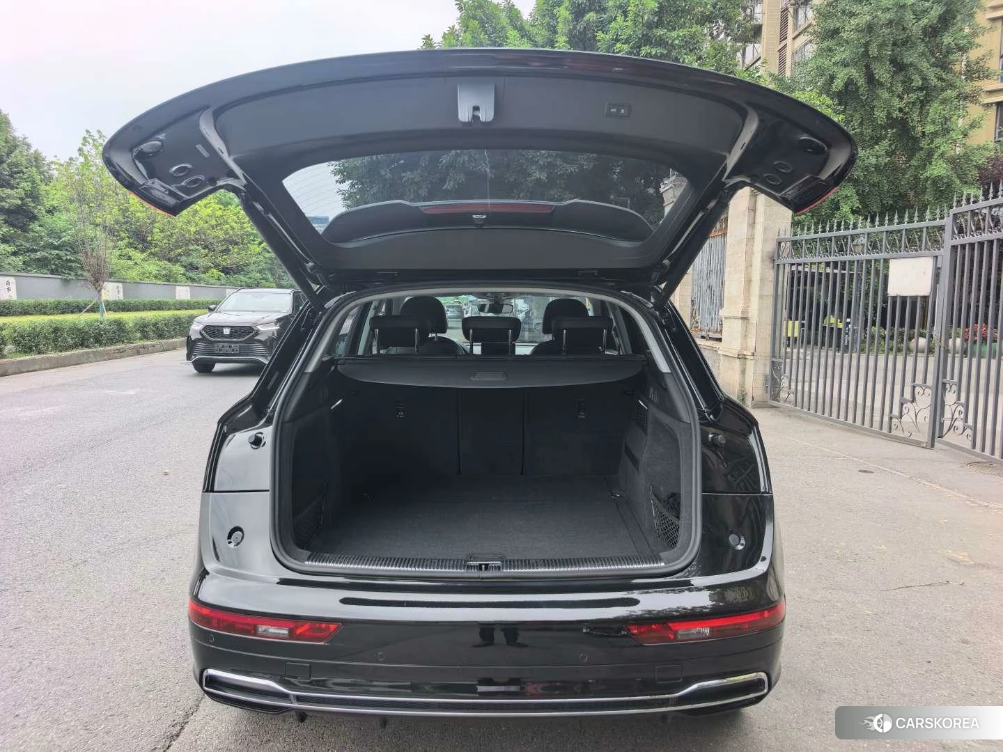 Audi Q5L id 4441199 из Китая 11
