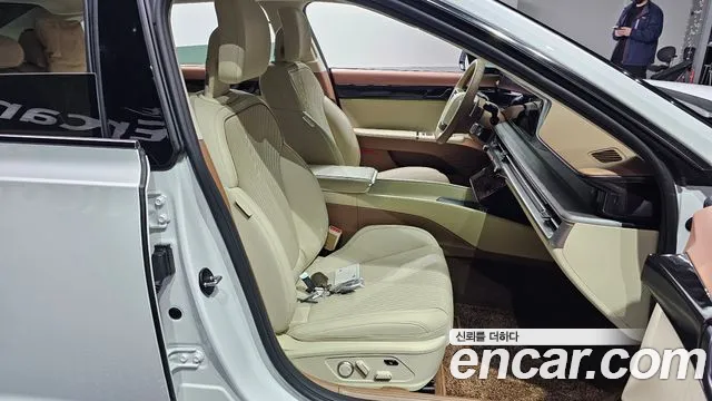 Hyundai Grandeur (GN7) id 2618976 из Кореи 11