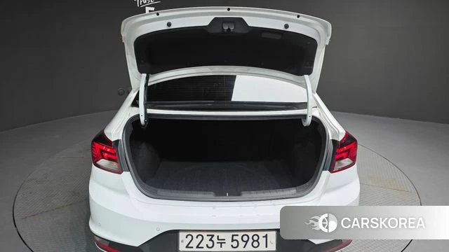 Hyundai The New Avante AD id 4268946 из Кореи 11