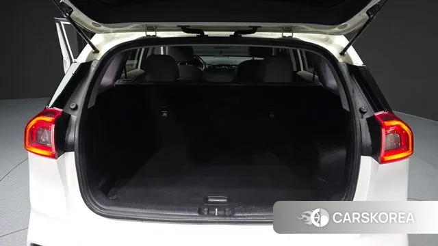 Kia Niro EV id 3754514 из Кореи 11