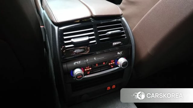 BMW 5 Series (G30) id 4871708 из Кореи 11