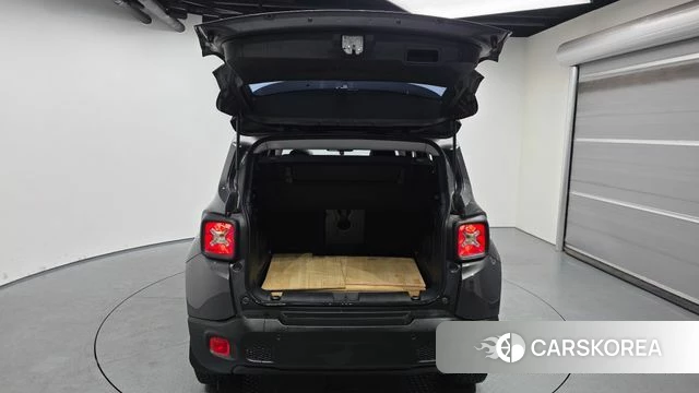 Jeep Renegade id 3713882 из Кореи 11