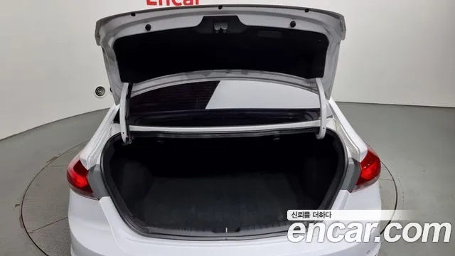 Hyundai Avante AD id 2933015 из Кореи 11