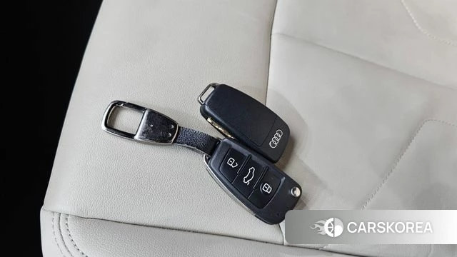 Audi Q3 (F3) id 4711479 из Кореи 11
