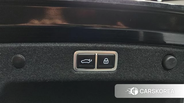 Hyundai Grandeur Hybrid (GN7) id 4640737 из Кореи 11