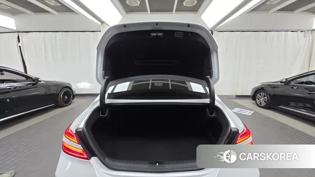 Genesis The New G70 id 3591380 из Кореи 11