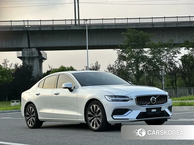 Volvo S60 id 4209983 из Китая 11