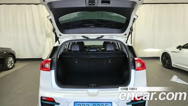 Kia Niro EV id 2917561 из Кореи 11