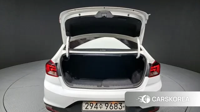 Hyundai The New Avante AD id 3494251 из Кореи 11