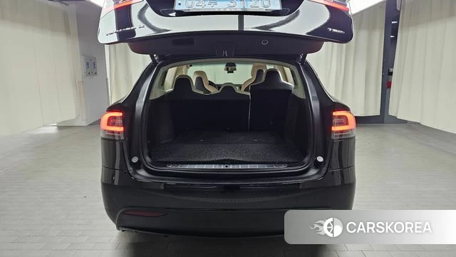 Tesla Model X id 4465187 из Кореи 11