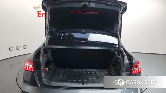 Audi A6 (C8) id 3630332 из Кореи 11