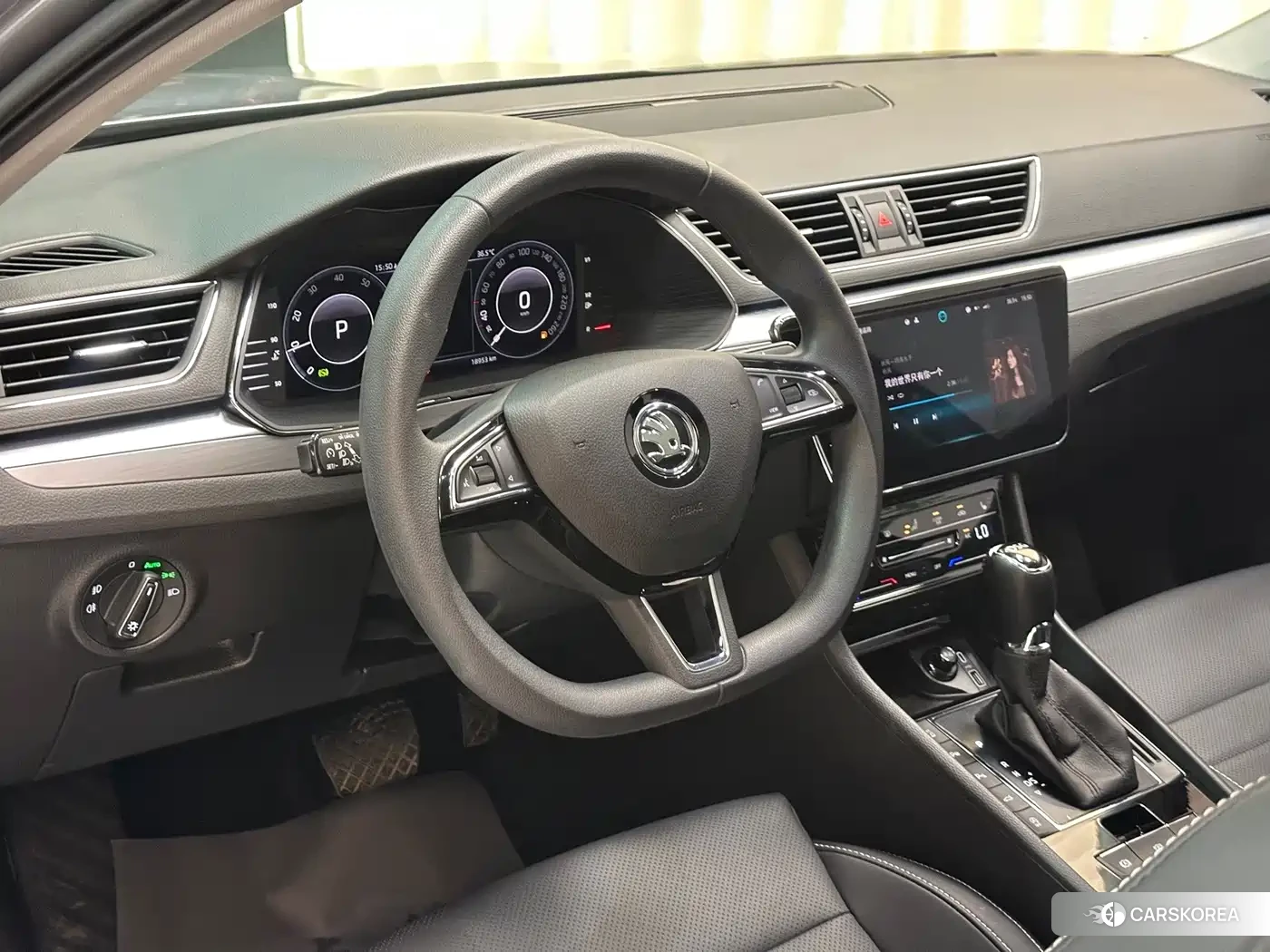 Skoda Superb id 4644512 из Китая 11