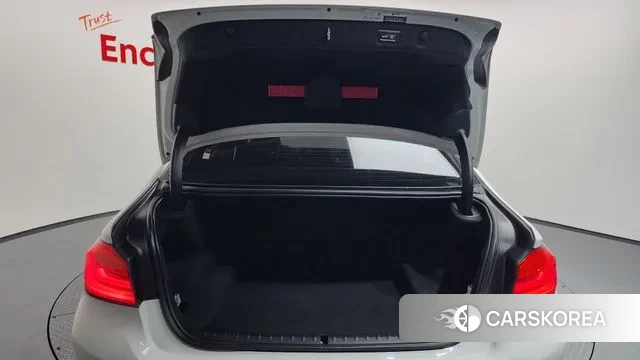 BMW 5 Series (G30) id 3363153 из Кореи 11