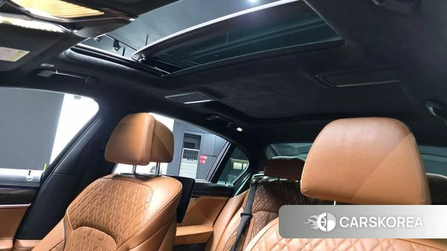 BMW 7 Series (G11) id 3866937 из Кореи 11