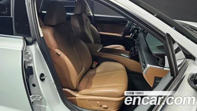 Hyundai Grandeur (GN7) id 2640028 из Кореи 11