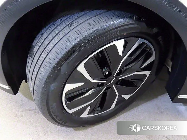 Kia EV6 id 3196419 из Кореи 11