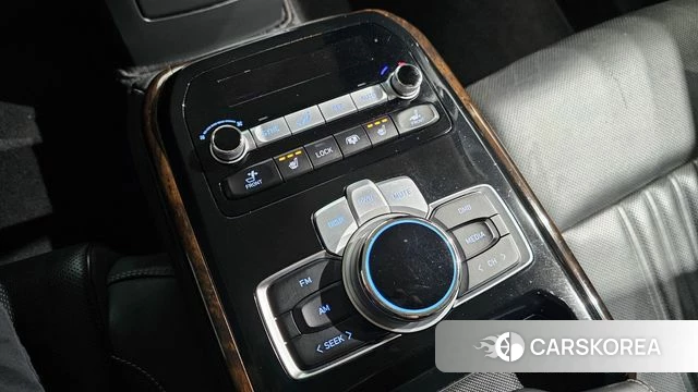 Genesis G90 id 4345277 из Кореи 11