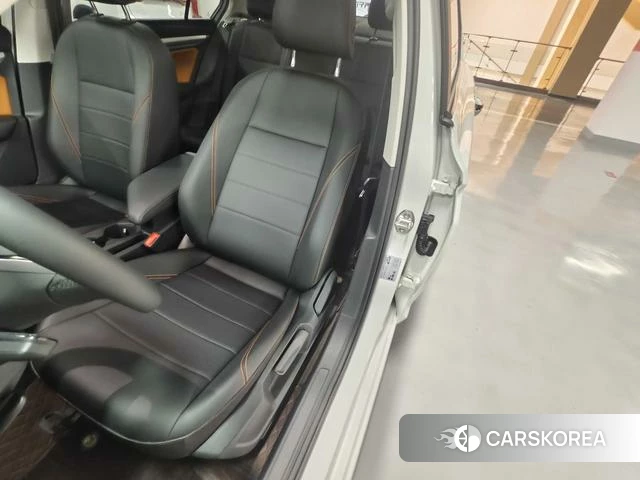 Volkswagen Bora id 4259884 из Китая 11