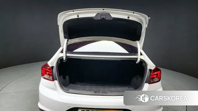 Hyundai The New Avante AD id 3039204 из Кореи 11