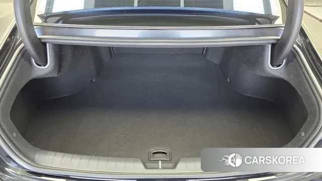 Hyundai Grandeur (GN7) id 3278112 из Кореи 11