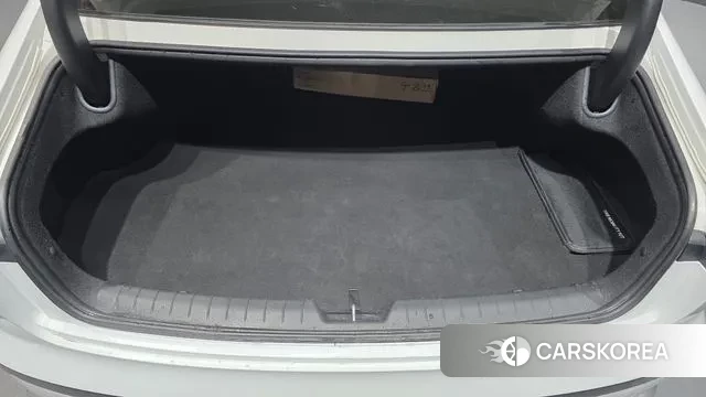 Hyundai Grandeur (GN7) id 3586120 из Кореи 11