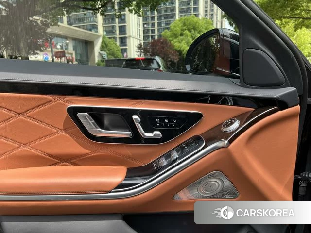 Mercedes-Benz Maybach S-class id 4365961 из Китая 11