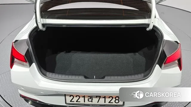 Hyundai Avante (CN7) id 3237968 из Кореи 11