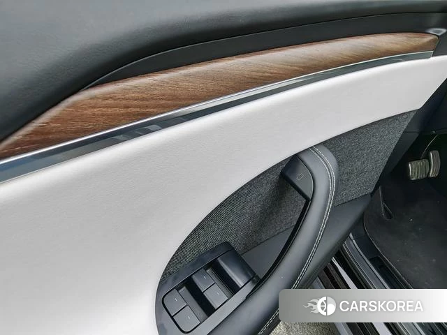 Tesla Model X id 4239064 из Китая 11