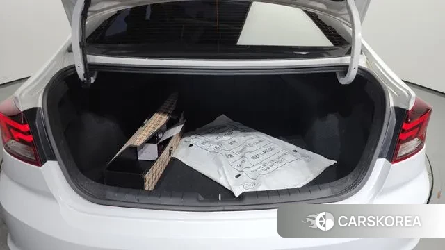 Hyundai The New Avante AD id 3018431 из Кореи 11