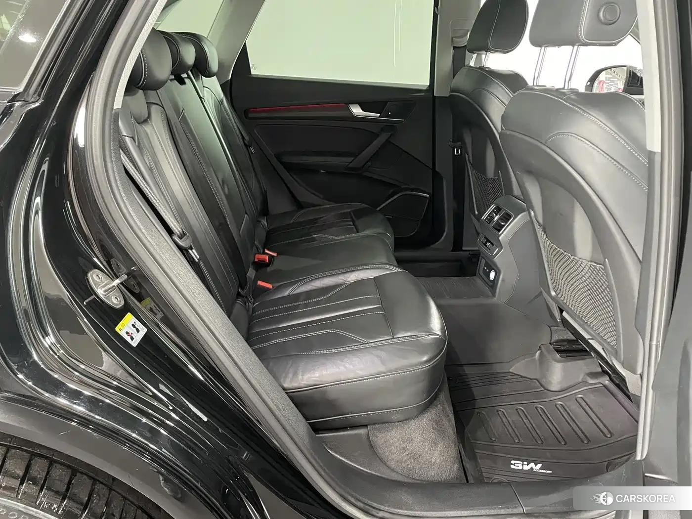 Audi Q5L id 4644466 из Китая 11