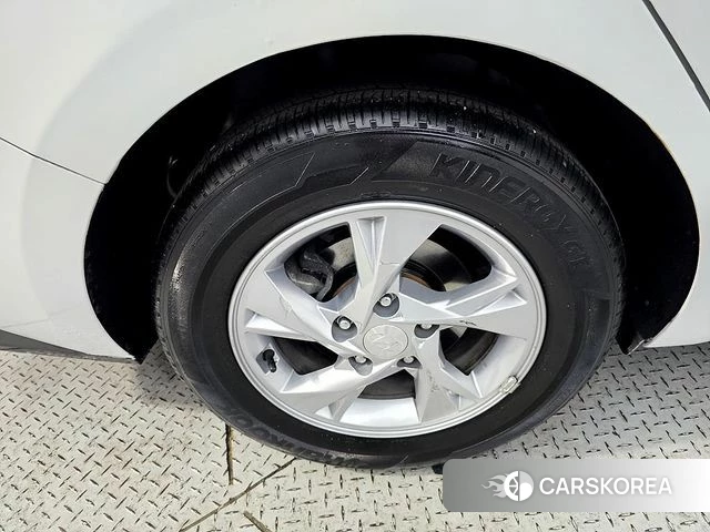 Hyundai Avante (CN7) id 3910861 из Кореи 11