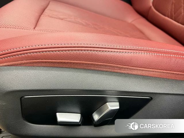 BMW 5 series id 4257379 из Китая 11