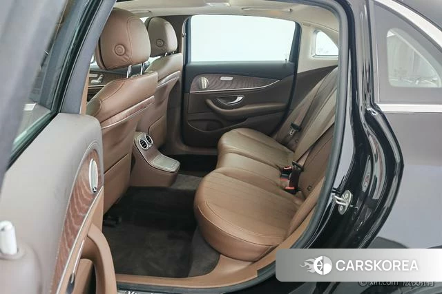 Mercedes-Benz E-class id 4333323 из Китая 11