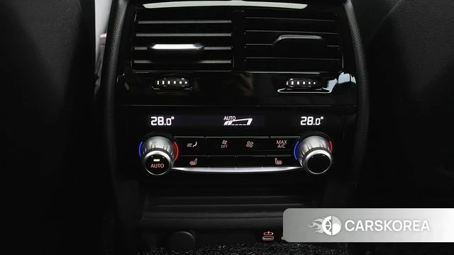 BMW 5 Series (G30) id 3872507 из Кореи 11