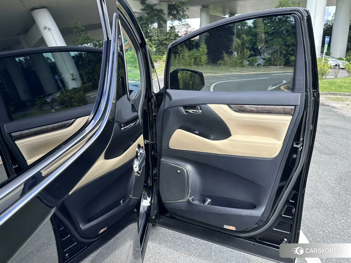 Toyota Elfa id 4493273 из Китая 11