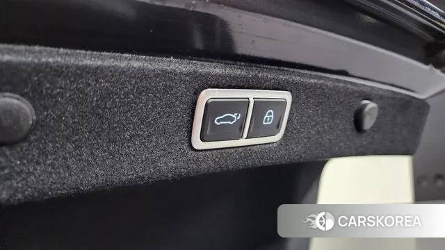 Hyundai Grandeur Hybrid (GN7) id 3002527 из Кореи 11