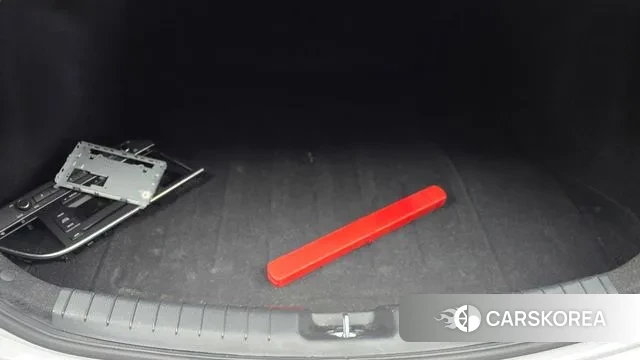 Hyundai Avante AD id 3666950 из Кореи 11