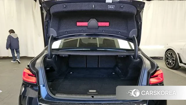 BMW 5 Series (G30) id 3697402 из Кореи 11