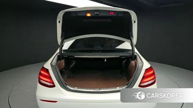 Mercedes-Benz E-Class W213 id 3899603 из Кореи 11