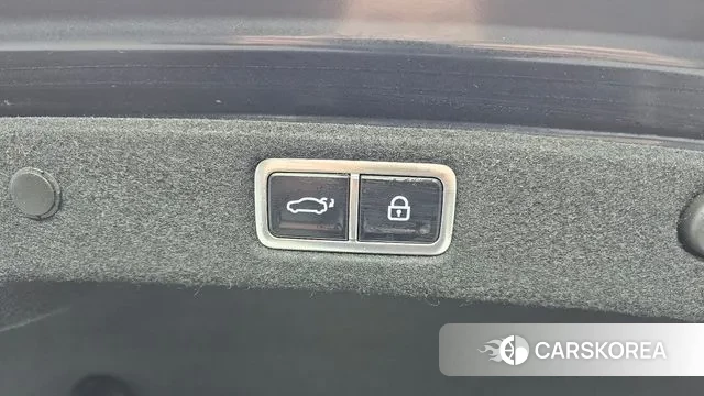 Hyundai Grandeur (GN7) id 3610318 из Кореи 11