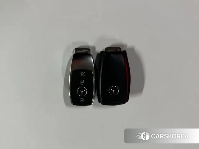 Mercedes-Benz C-Class W205 id 3220389 из Кореи 11