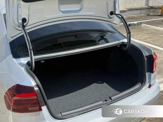 Volkswagen The New Passat id 3982223 из Кореи 11