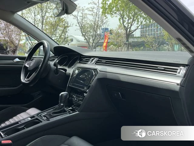 Volkswagen Magotan id 4272247 из Китая 11