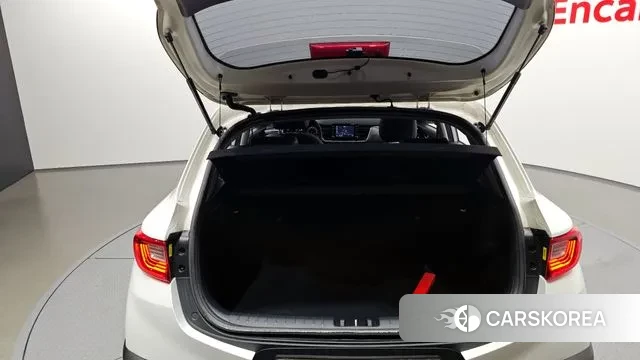 Kia Stonic id 3336470 из Кореи 11