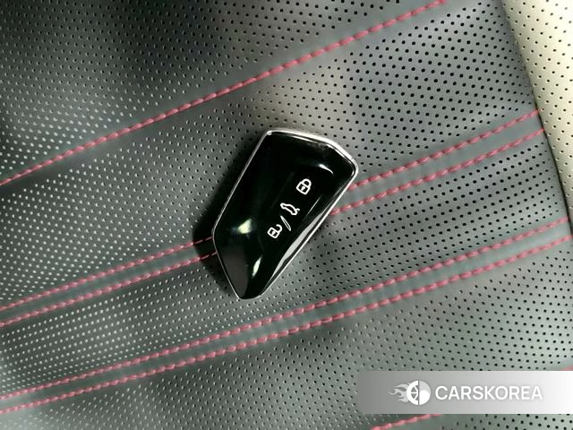 Volkswagen Tourang id 4219296 из Китая 11